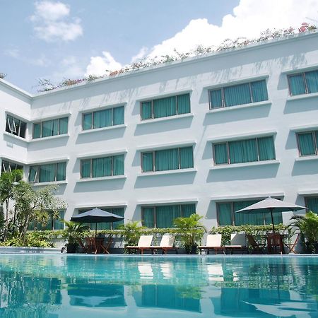Aston Tropicana Hotel Bandung Exterior foto