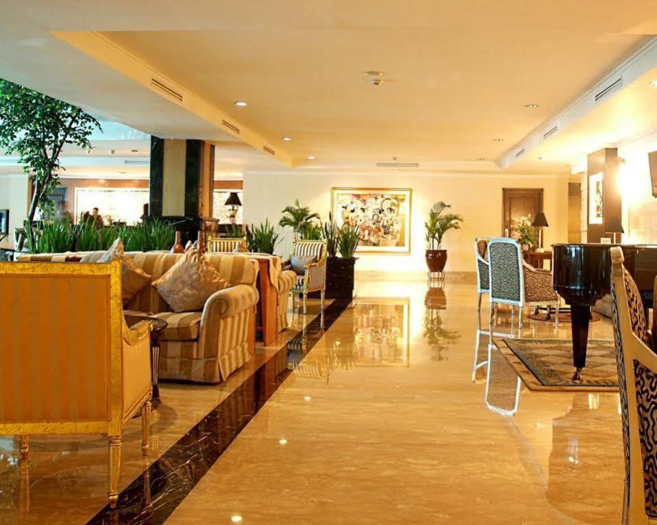 Aston Tropicana Hotel Bandung Exterior foto