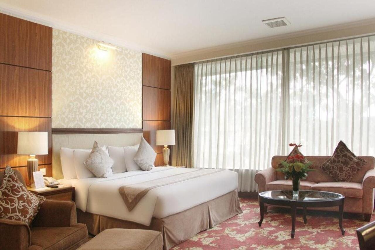 Aston Tropicana Hotel Bandung Exterior foto